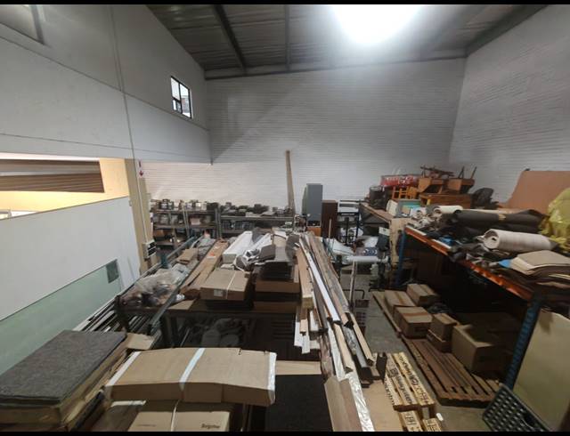 178M² FACTORY FOR SALE IN CITY DEEP